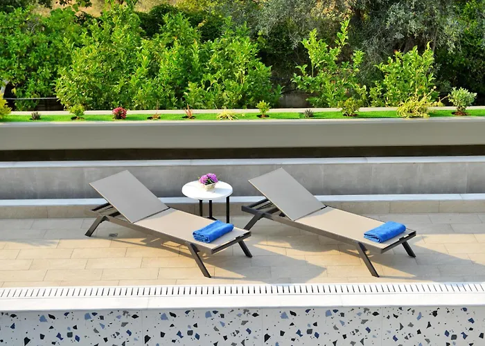 With Private Pool Zambakas Vila Kalithies