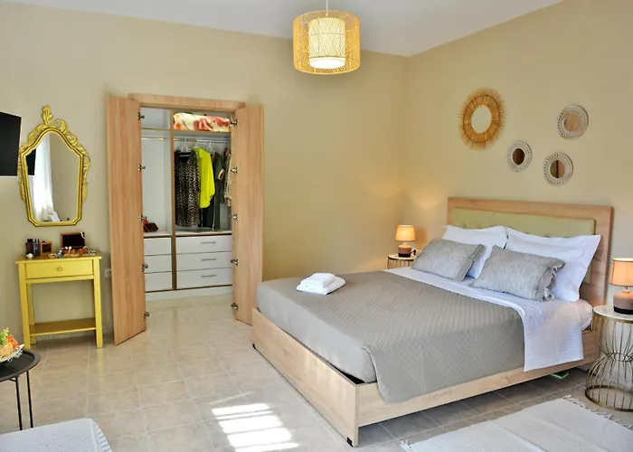 With Private Pool Zambakas Vila