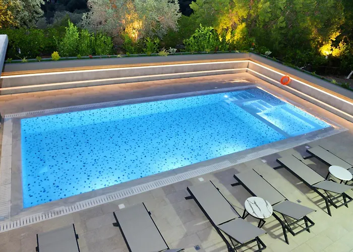 With Private Pool Zambakas Βίλα