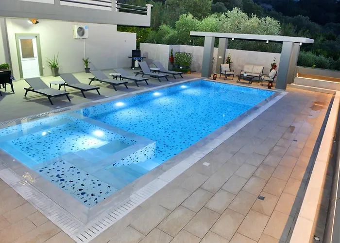 With Private Pool Zambakas Βίλα *