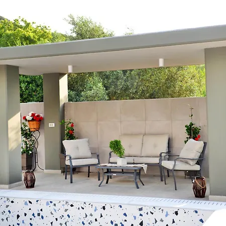 Zambaka קאליתיאס