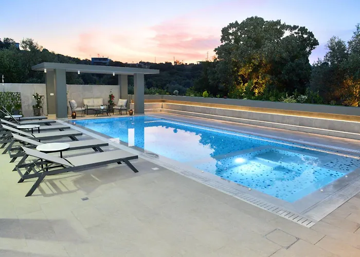 Villa With Private Pool Zambakas