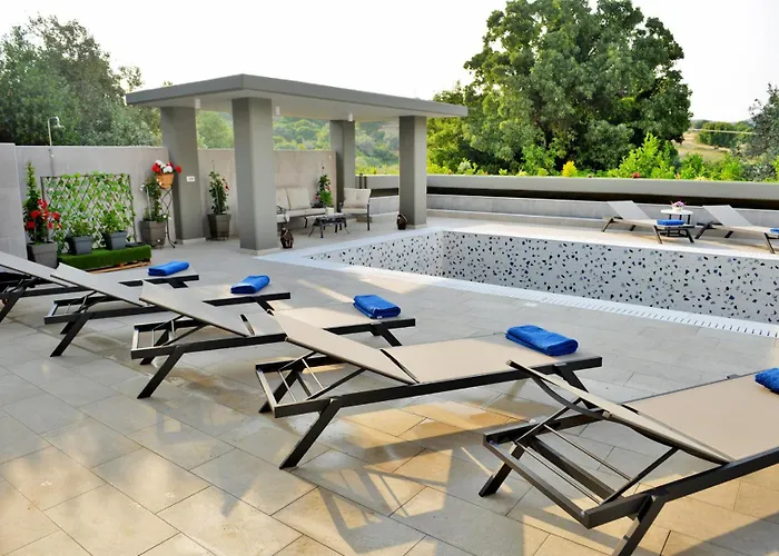 With Private Pool Zambakas 빌라 Kalithies